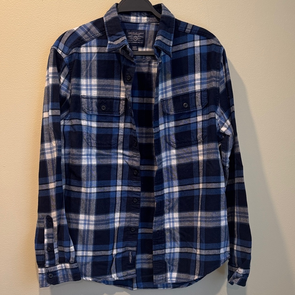 American Eagle Outfitters Navy and Light Blue Plaid Flannel Shirt
